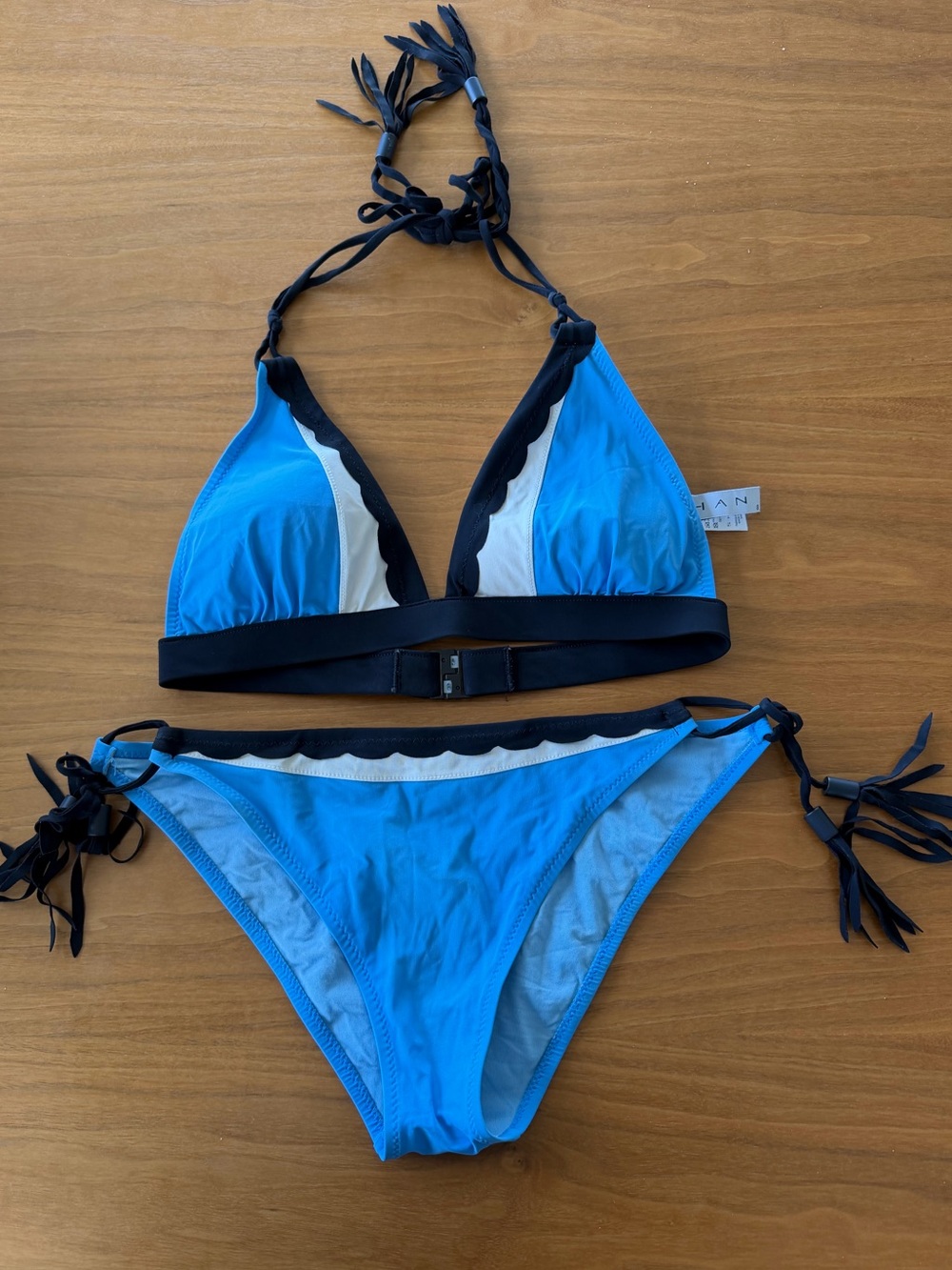 SHAN Luxury Scalloped Colorblock Bikini Set Blue White Navy Size 8 Swim
